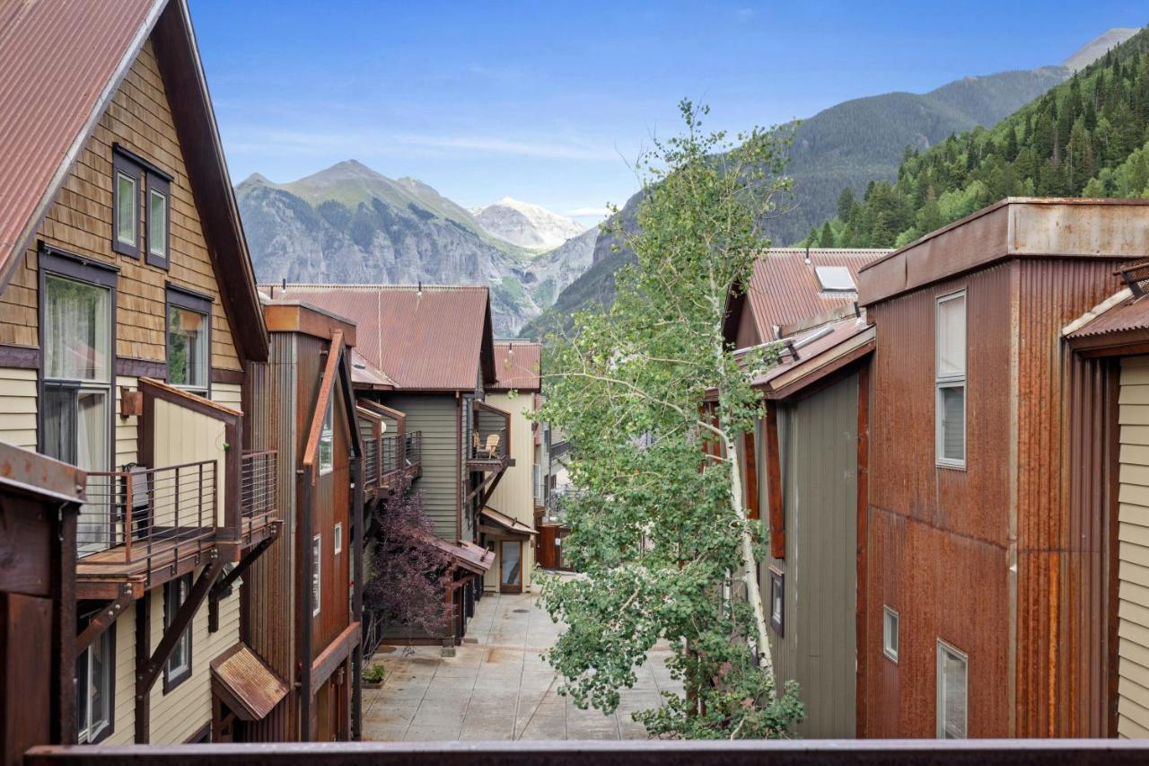 Telluride Resort View at Double Diamond - ski-in-out and hot tub! - B&B