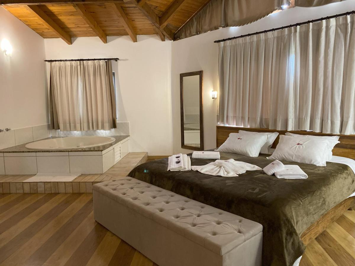 Suite Deluxe con bañera de hidromasaje