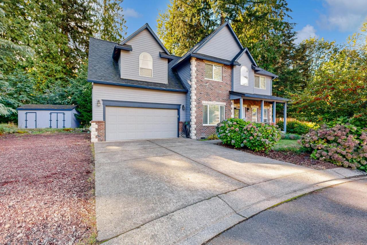 Modern Mt. Hood Village Escape - B&B