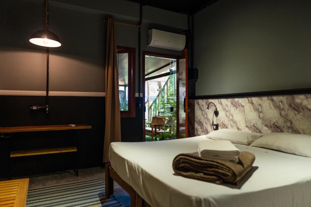 Deluxe Kamer met Queensize Bed 