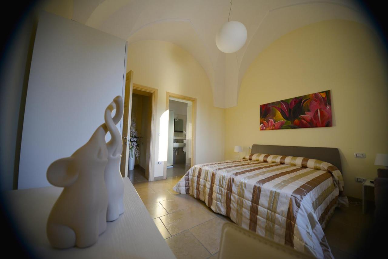 Camera Matrimoniale con Letto Supplementare