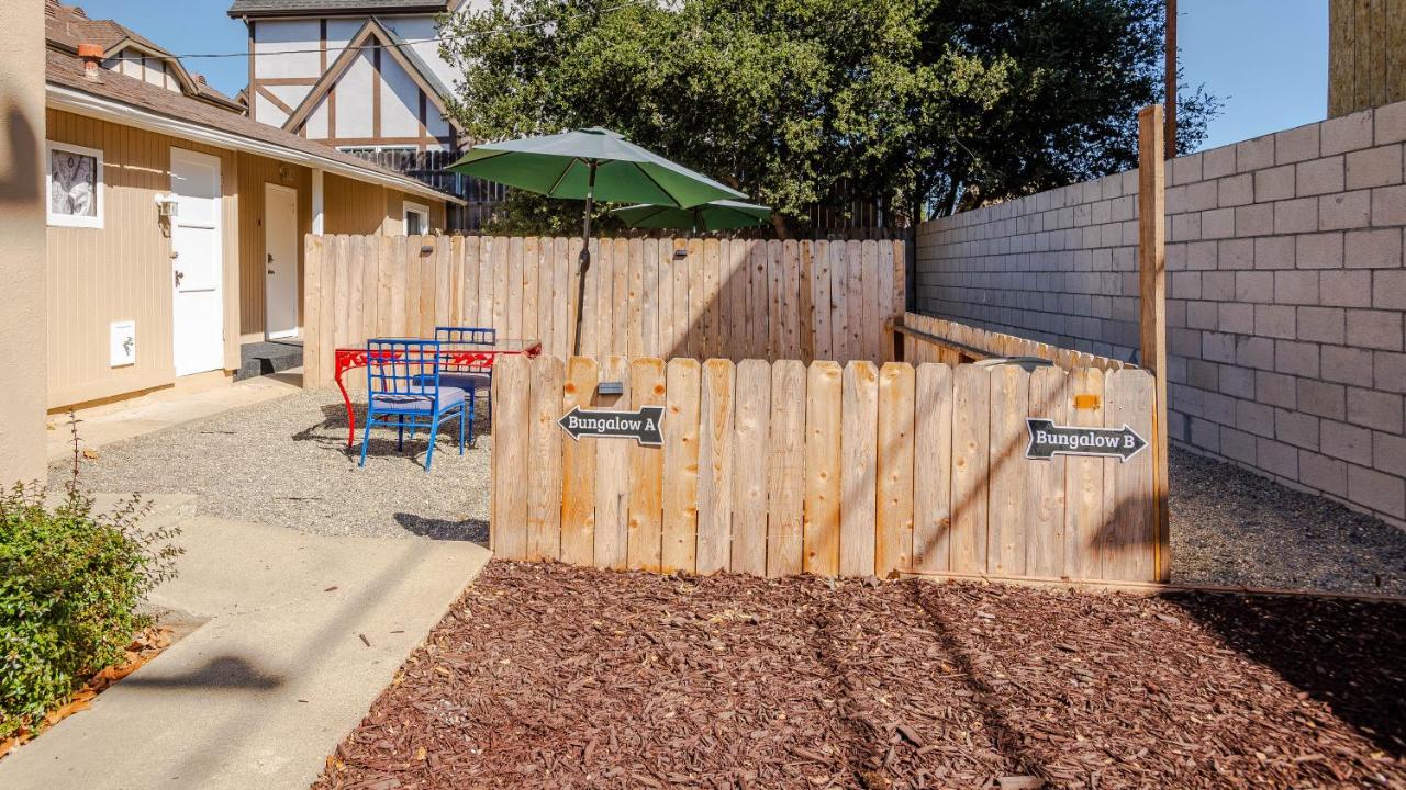 Solvang Bungalow A - Bed and Breakfast Solvang
