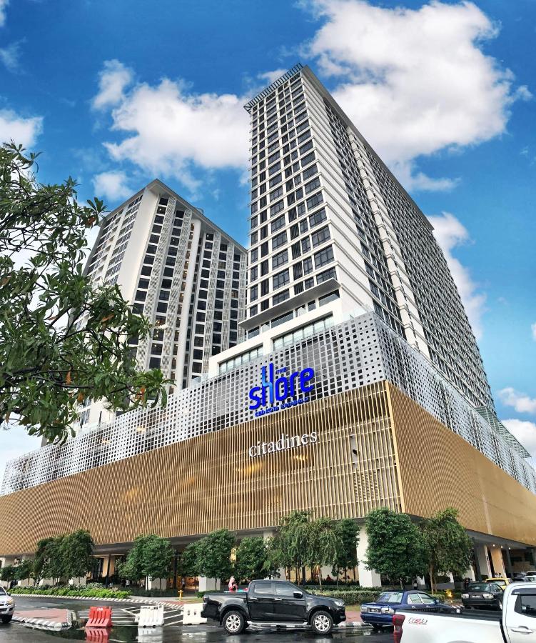 Sea Park LeSu 8 The Shore KK I 1 plus 1 Room 2-5 Pax 홈스테이 - B&B Kota Kinabalu