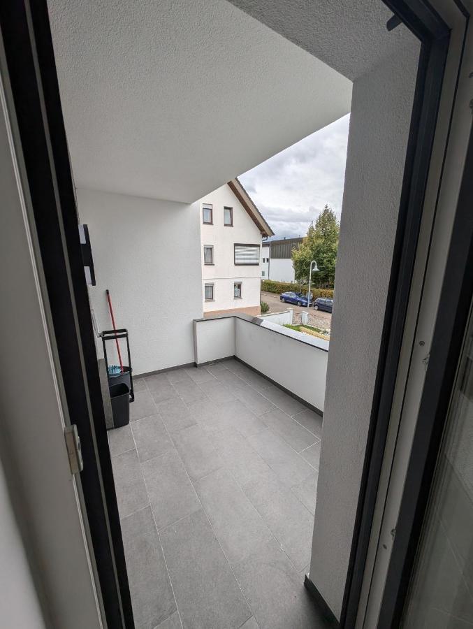 2 Zimmer Apartment mit Balkon - Chambres d’hôtes