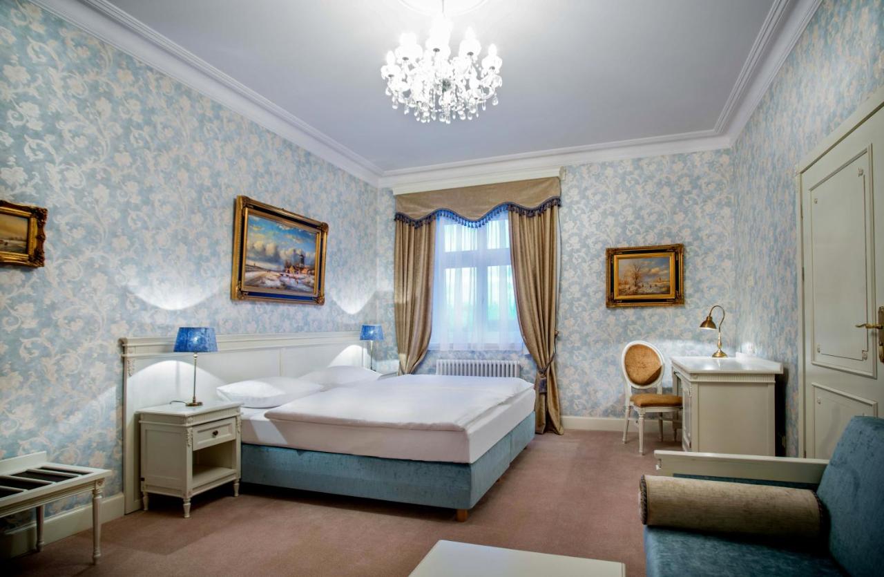 Deluxe Double or Twin Room With Extra Bed