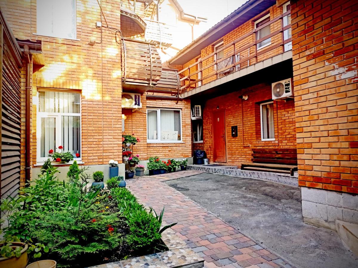 Apartment on Hoholya 90 - B&B