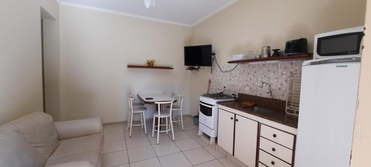 Apartamento de 2 dormitorios con vistas a la piscina
