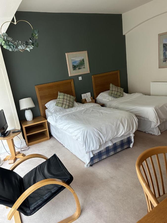 Twin Room with Private Bathroom
