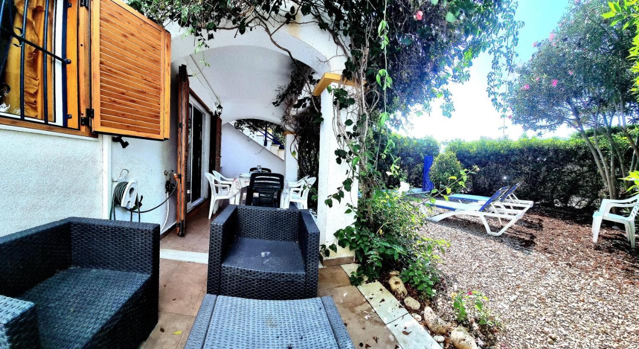 Apartamento bajo 2 dormitorios en Veramar 2 con jardín - B&B Vera