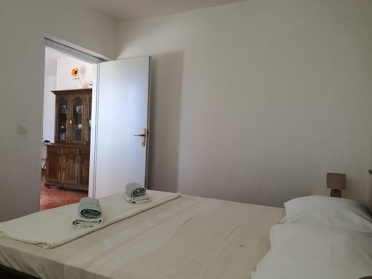 Apartamento de 1 dormitorio - Planta baja