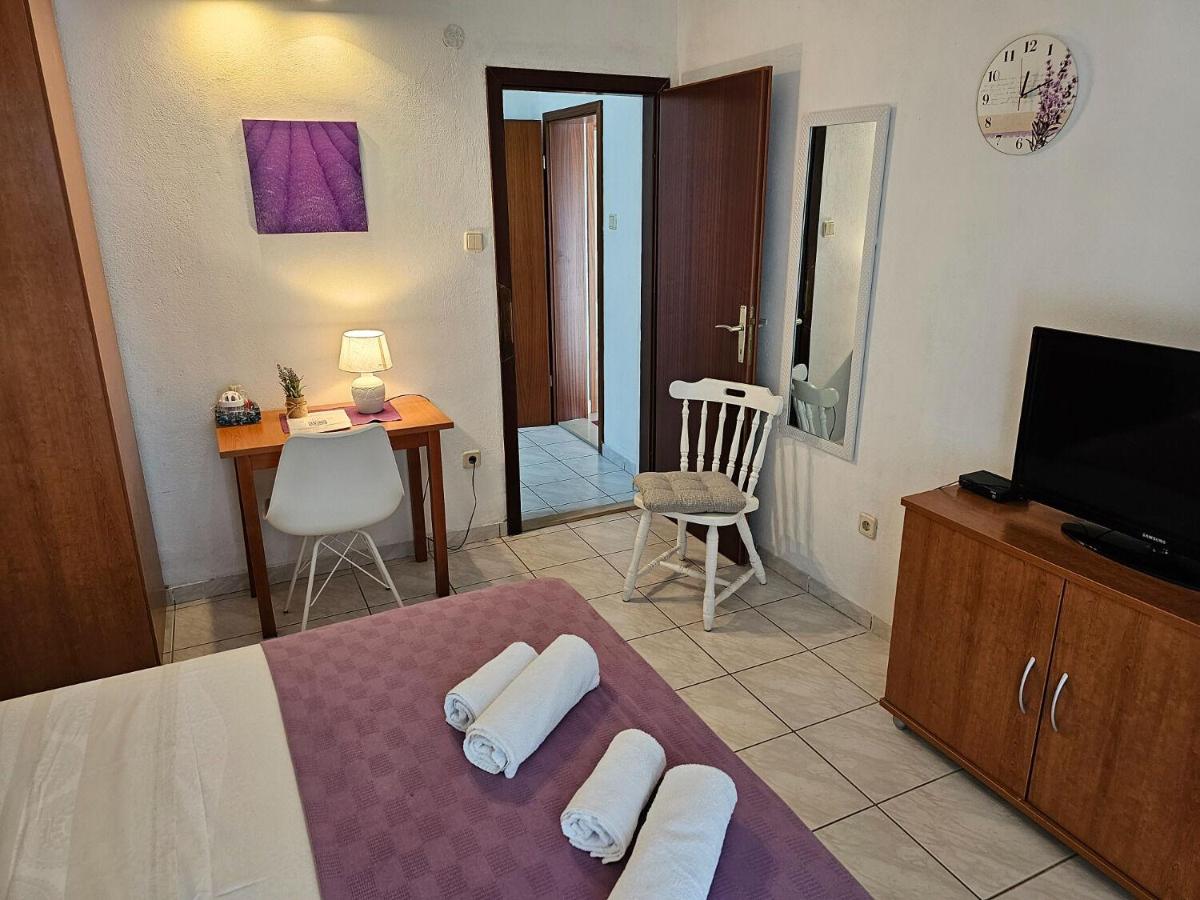 Apartamento de 1 dormitorio con terraza