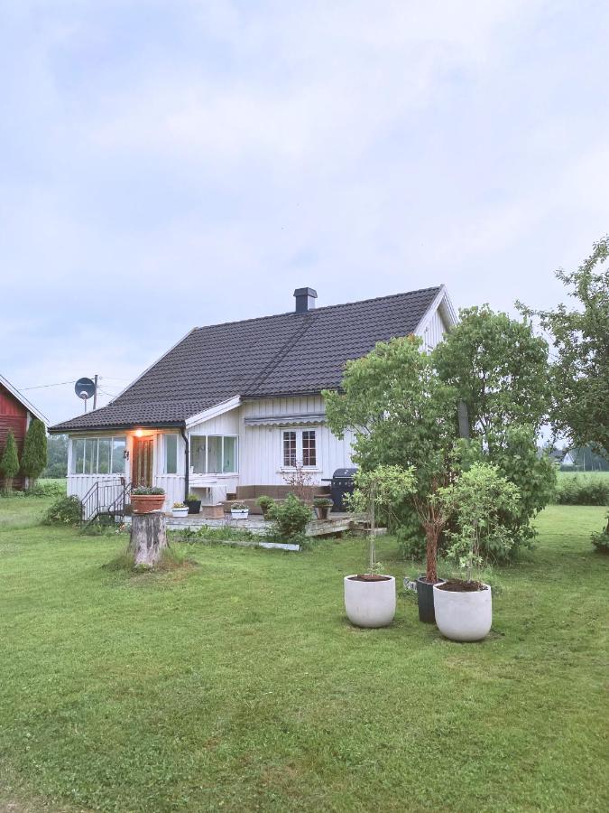 Sundby Fjordhestgård - B&B