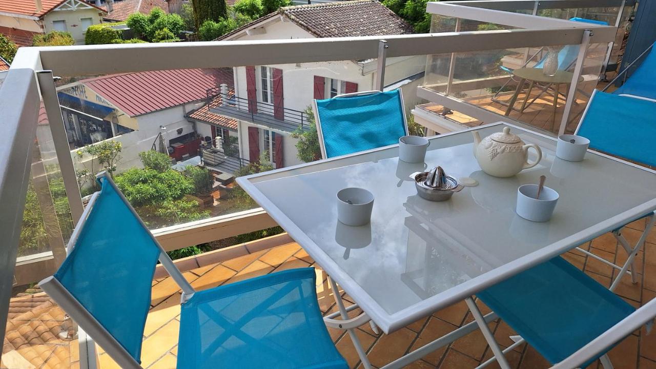 Vaste appartement avec vue sur le port de plaisance - Bed and Breakfast Arcachon
