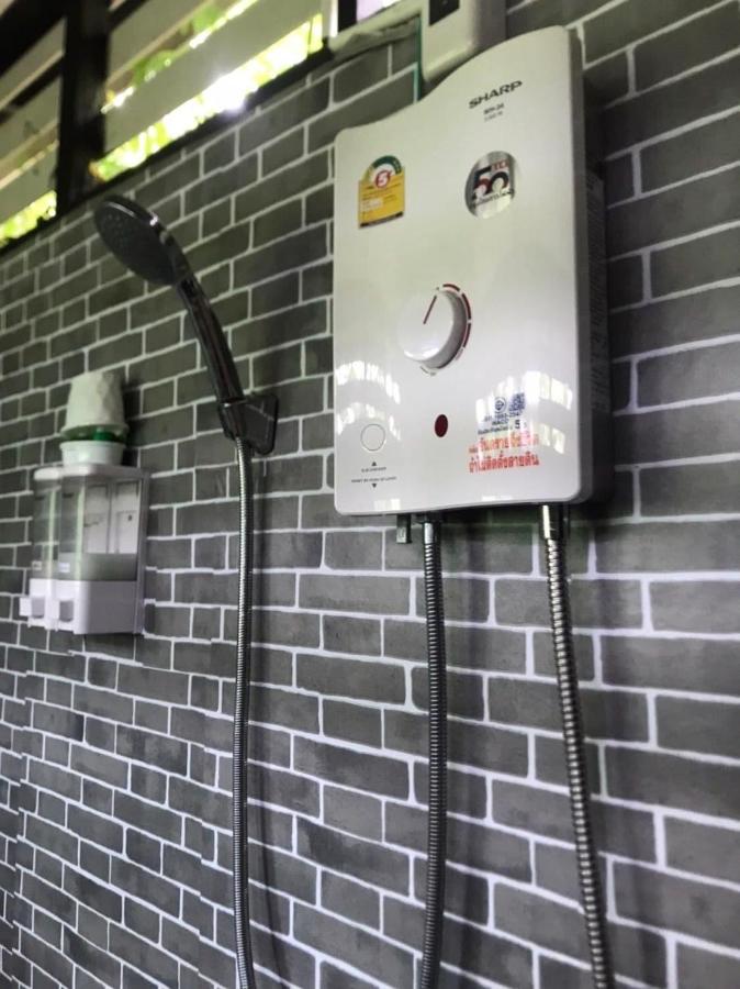 ห้องลานเคียงดาว บ้านสวนสราญชล - Chambres d'hôtes Ban Plai Nam