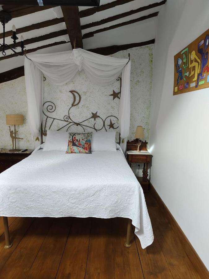 Los Colmenares - Bed and Breakfast