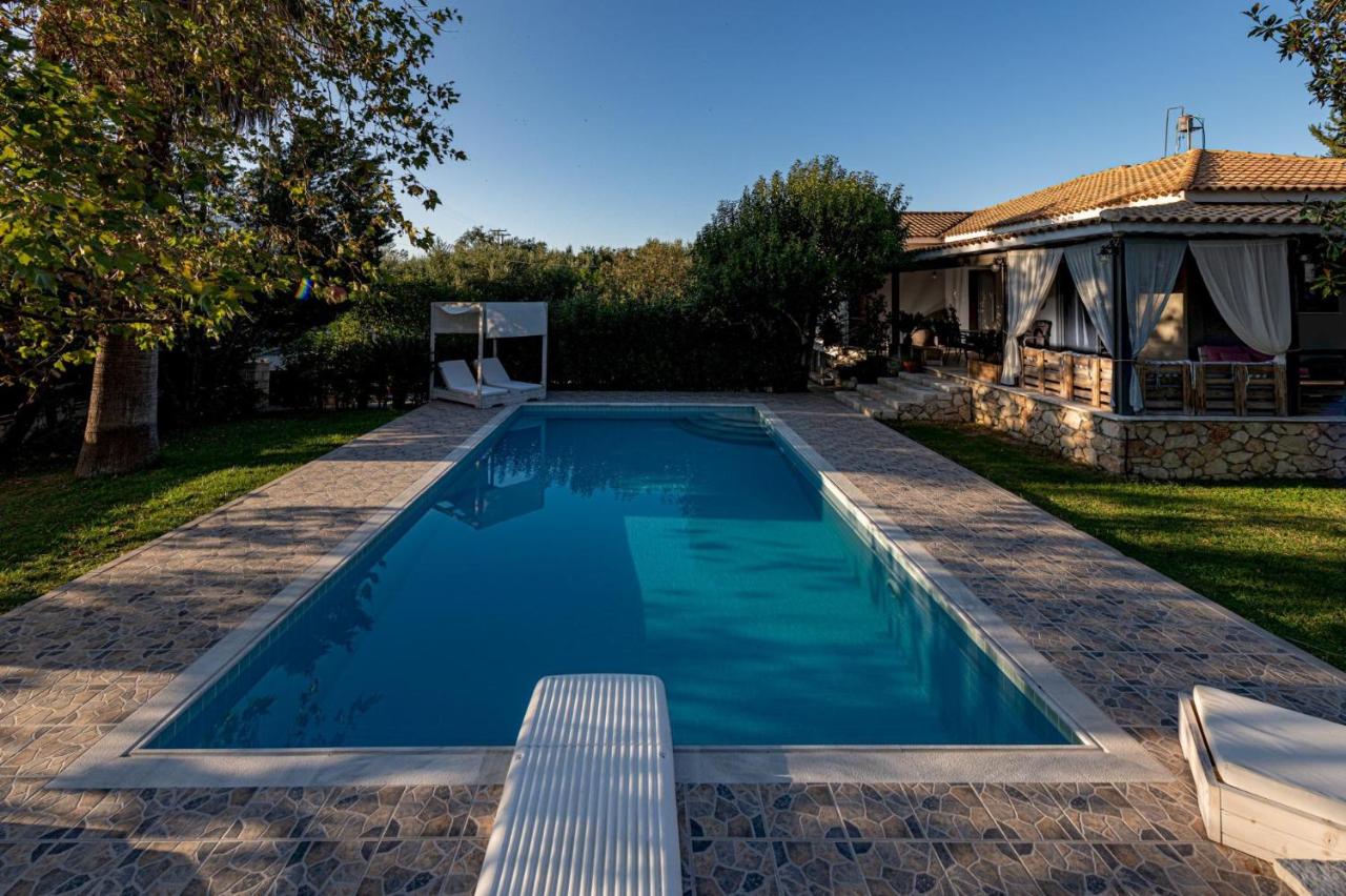 Eleonas Private pool villa - B&B Fiolítis