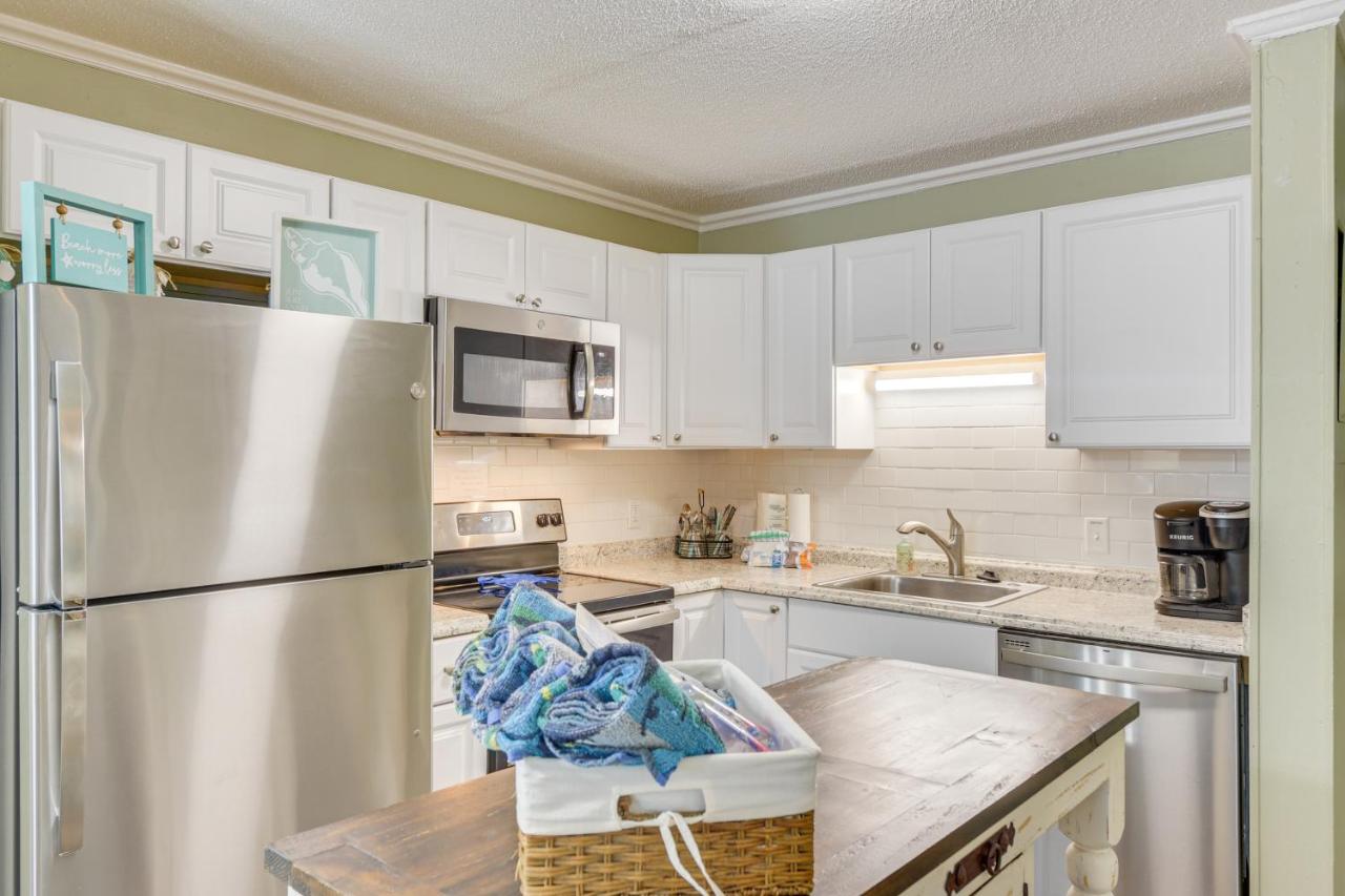 1 Mi to Beach, Pool Access: Hilton Head Island Gem - B&B Hilton Head