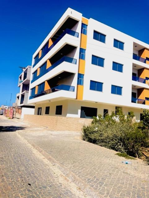Brand New Spacious T3 Apartment in Santa Maria - Ferienwohnung