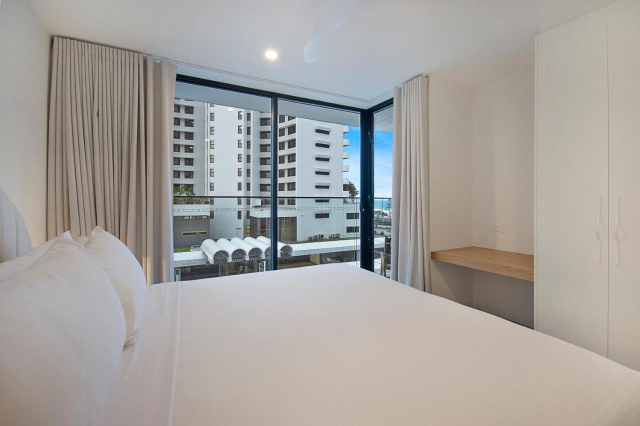 Three Bedroom Penthouse w Private Pool