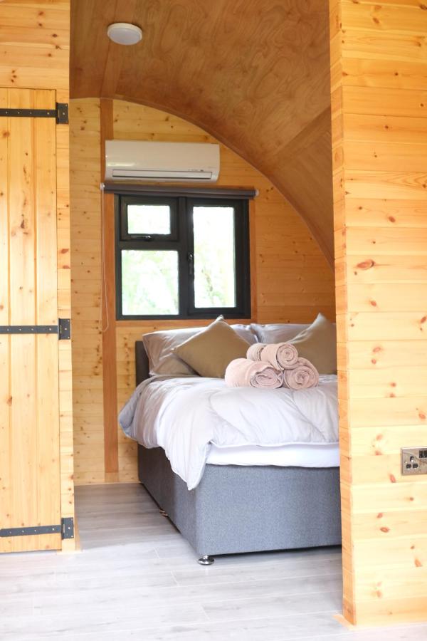 Cherry Meadow Glamping - B&B