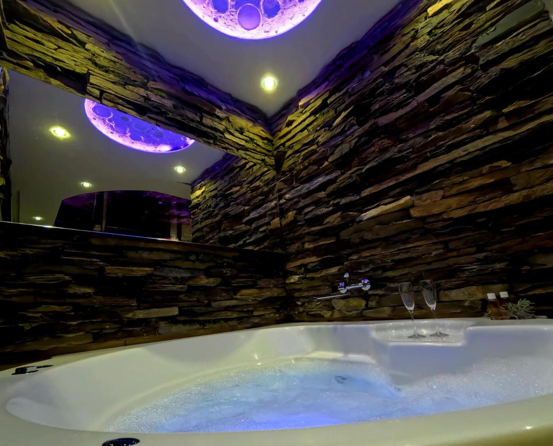 Stone Spa Apartman 2 - B&B Sremčica