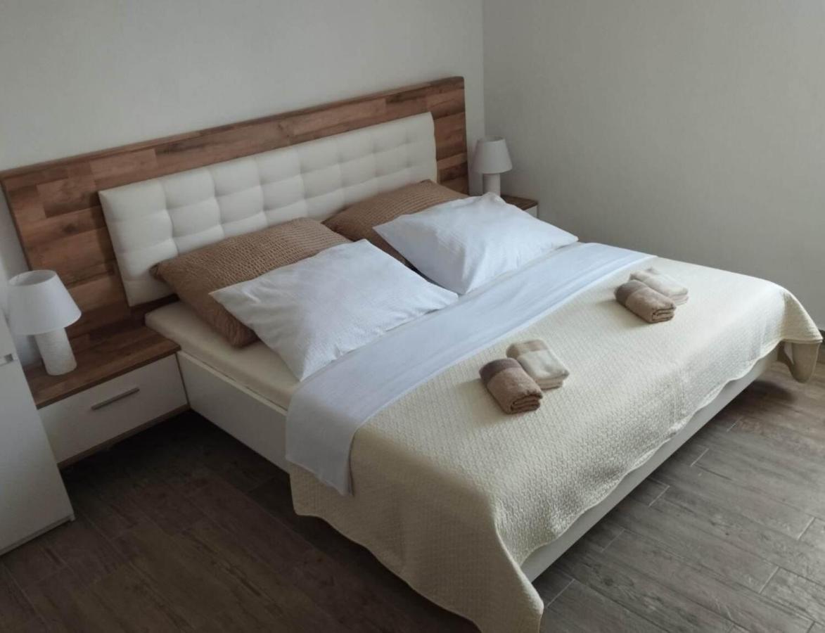 Appartamento con 2 Camere da Letto