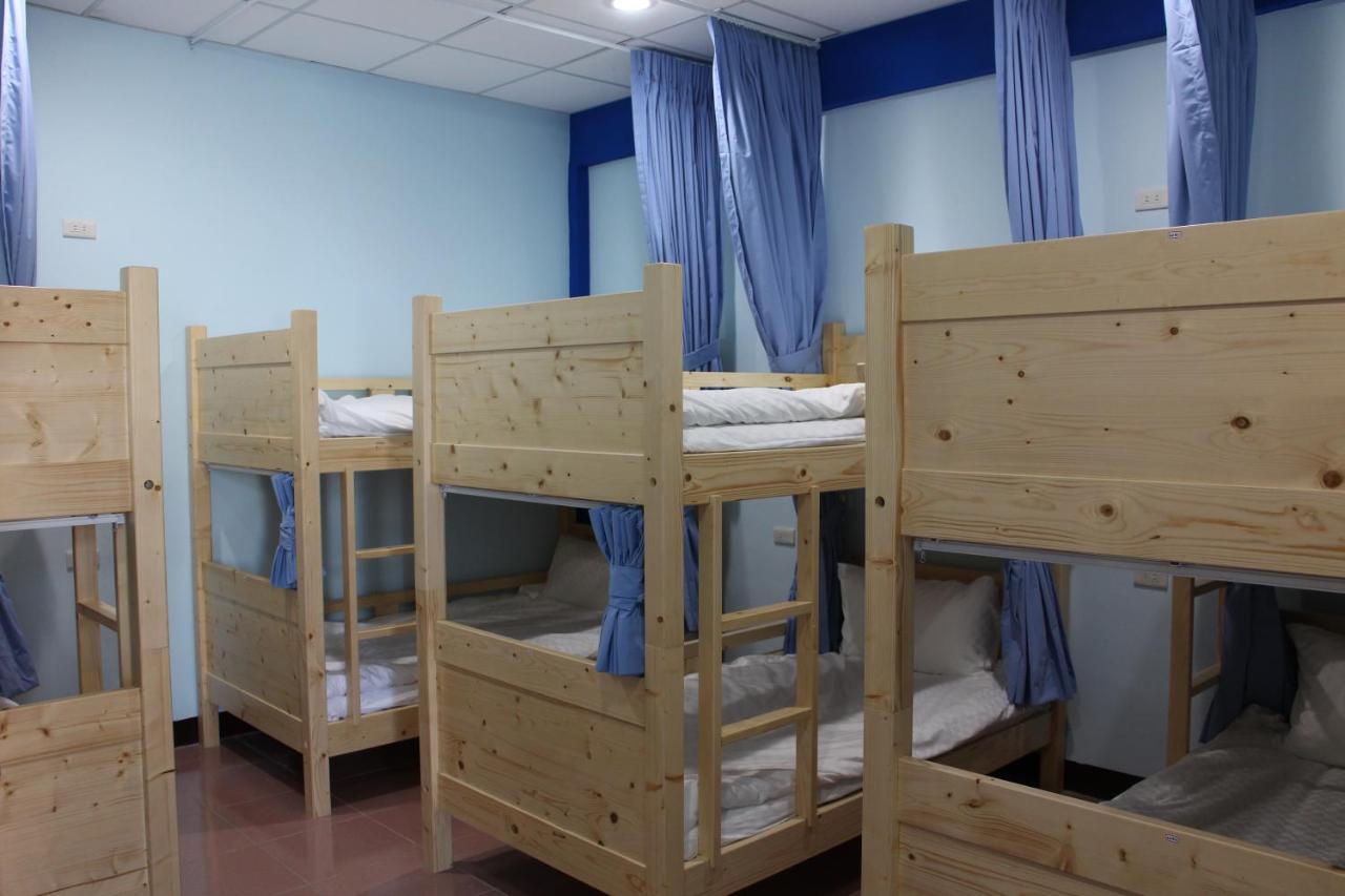Bed in 8-Bed Mixed Dormitory Room