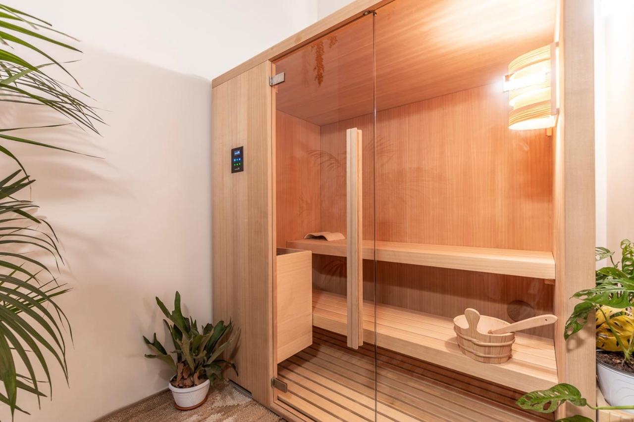 Deluxe Zimmer mit Kingsize-Bett
