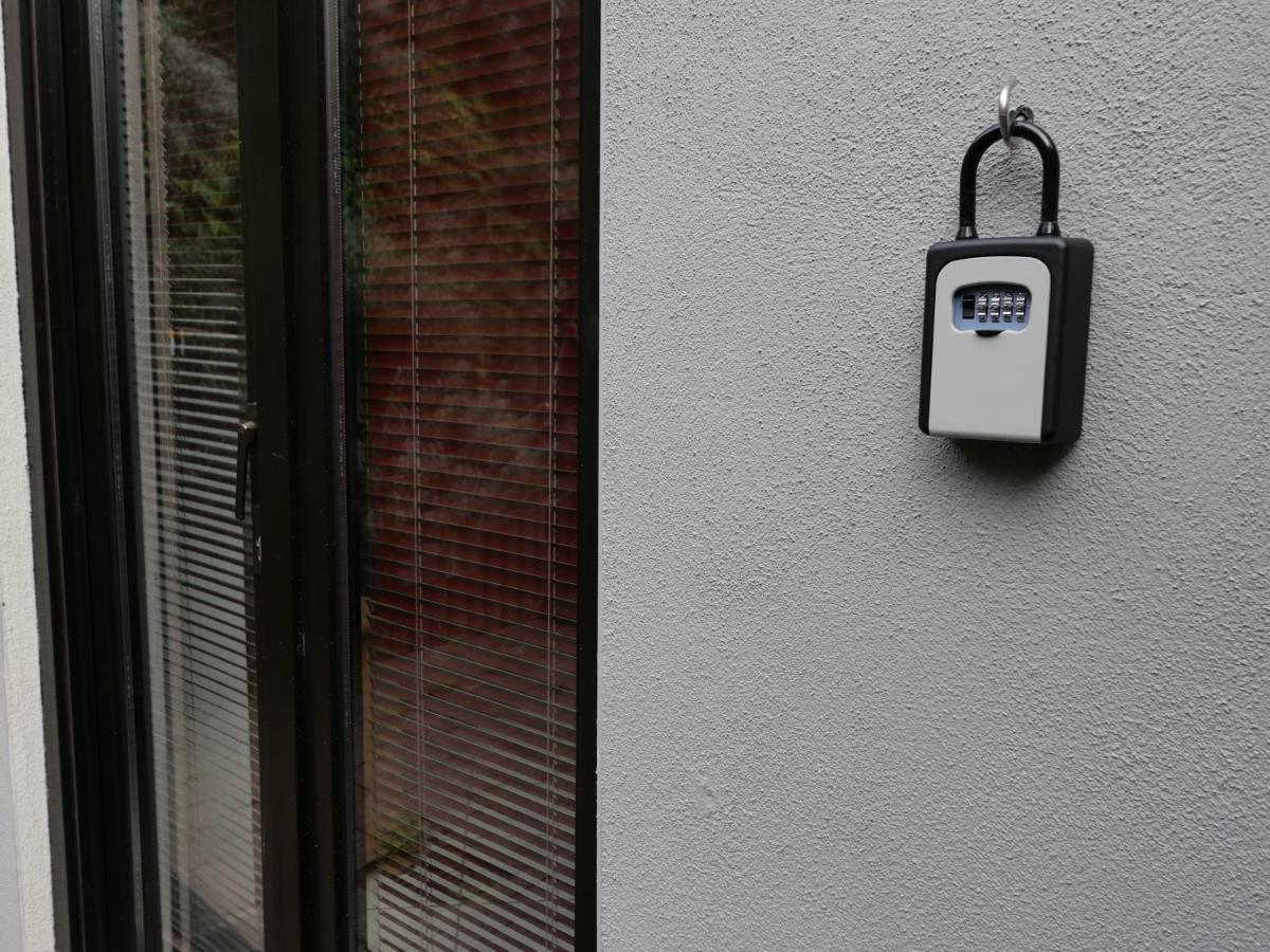 Schönes Apartment mit Terrasse im Steingarten - B&B