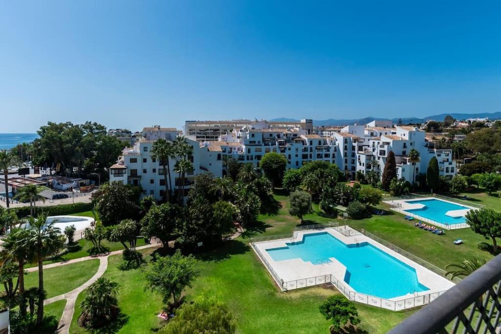 the diamond of banus with SEAVIEWS - B&B Marbella