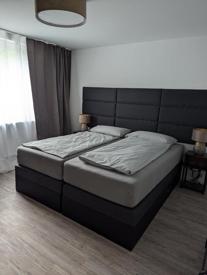 Apartamento de 2 dormitorios con vistas al jardín