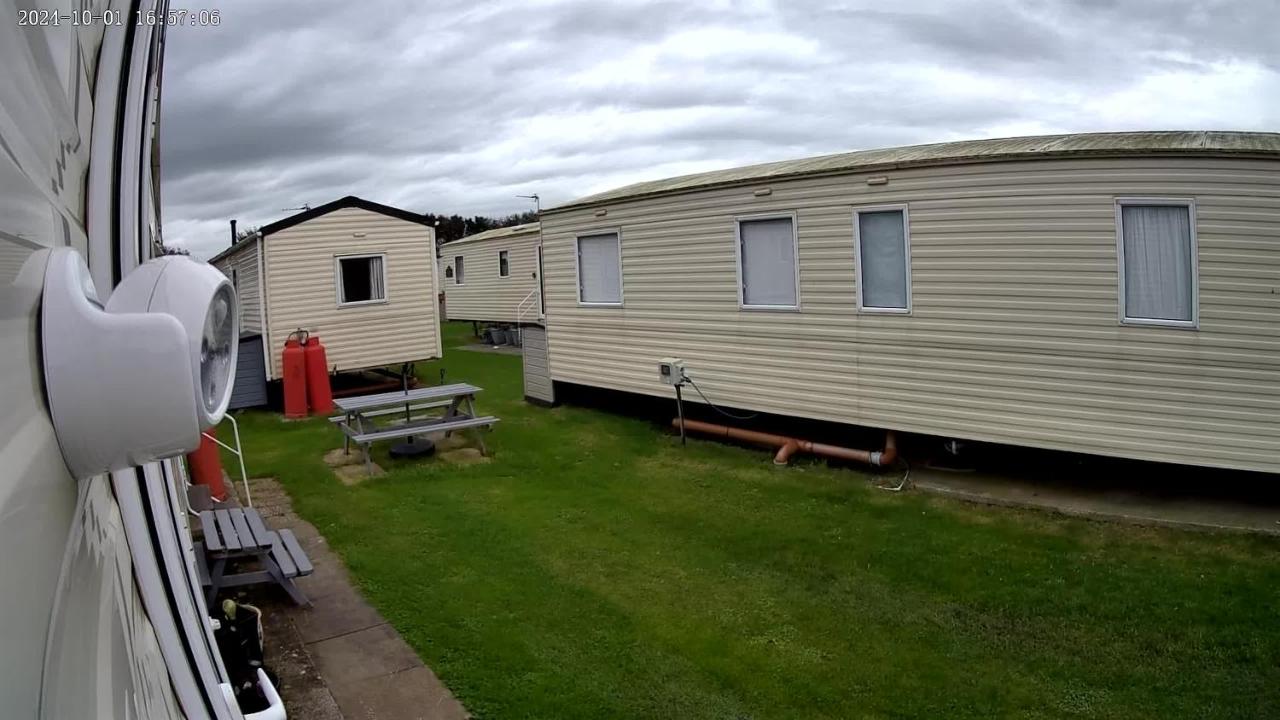 Sharons Lyons lido Caravan 3 bedrooms - B&B Prestatyn