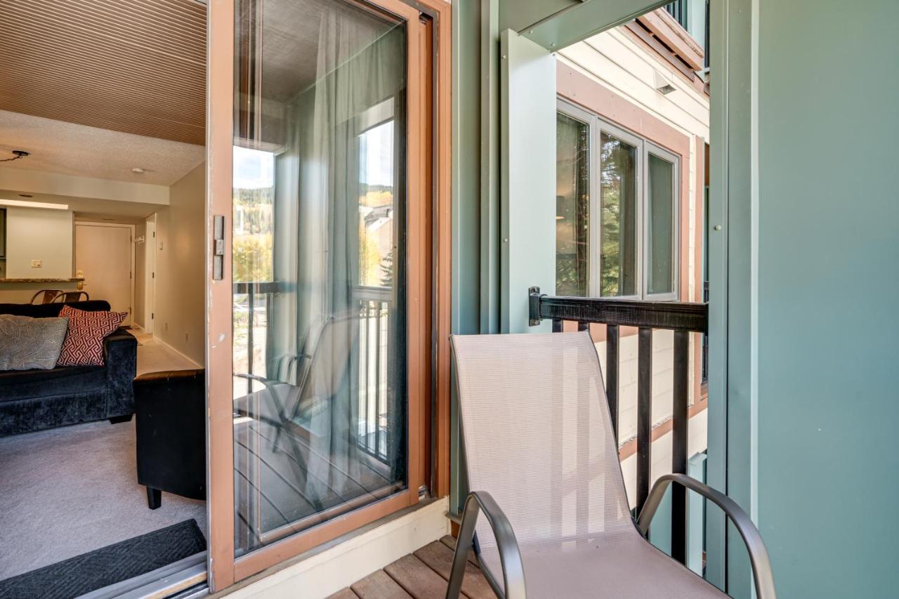 Walk to Ski Lift + Hot Tub: Copper Mountain Condo - Chambres d'hôtes Frisco