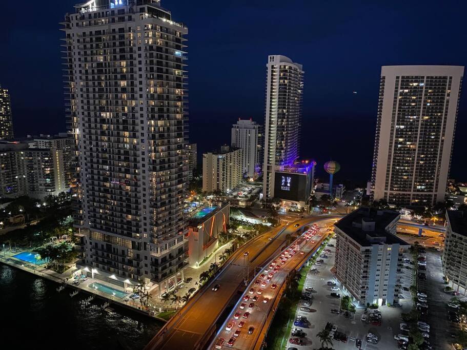 BeachWalk Studio Apartment 2 beds, amazing views - B&B