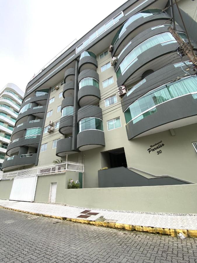 Sea Breeze - Brisa do Mar - Pé na Areia em Itapema - B&B