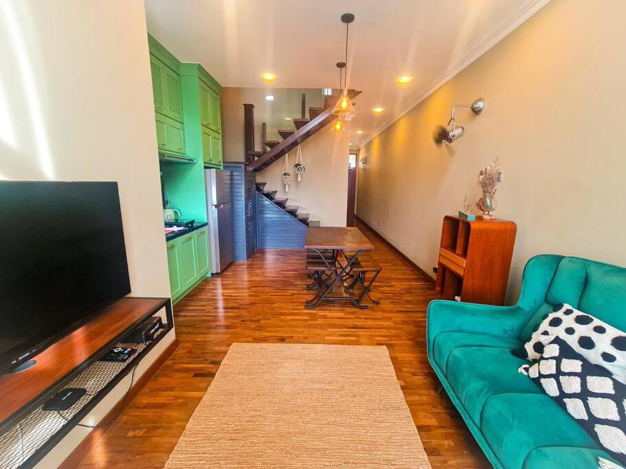 Premium Vintage Home 2 Master Bedrooms 2 to 4 Pax Comfy Stay for Friends and Family - Ferienwohnung