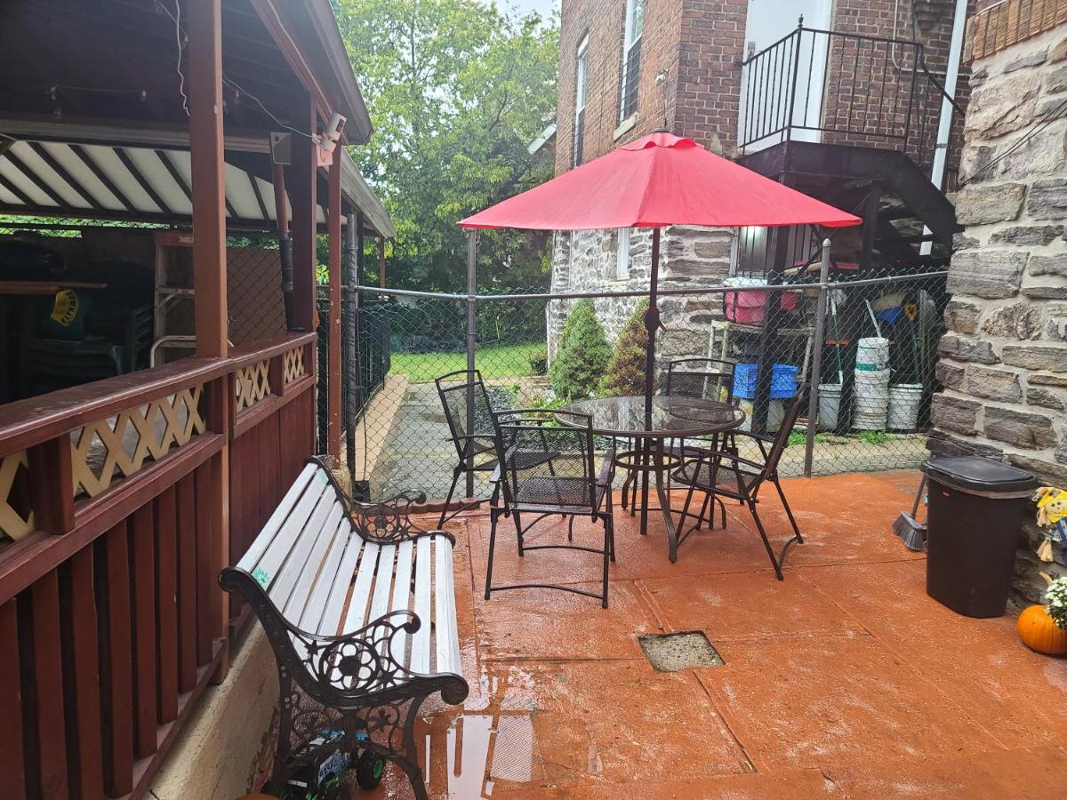 Lovely 2 bedroom Apartment with 2 Entrance and Parking - Bed and Breakfast