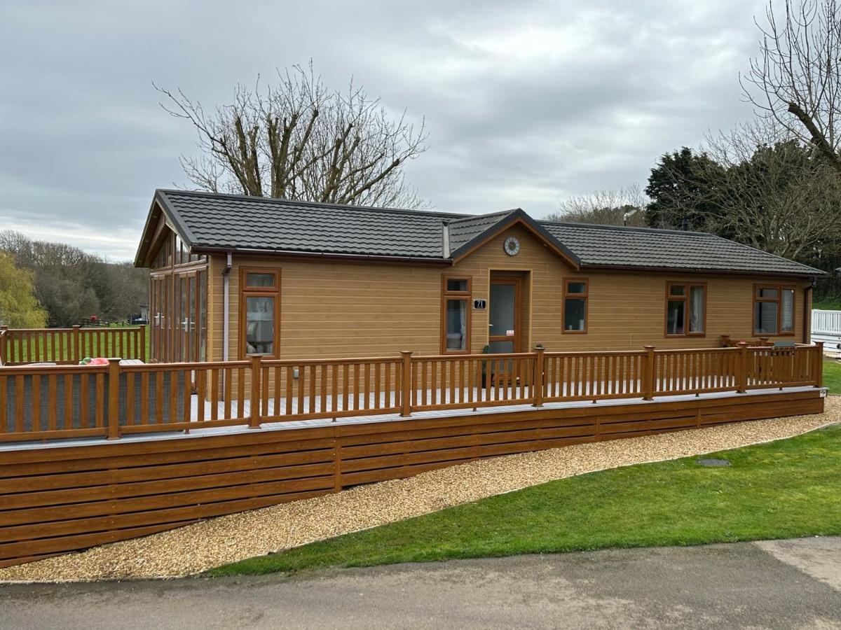 4 Bedroom Luxury Lodge Retreat in Lymington - Chambres d'hôtes Lymington