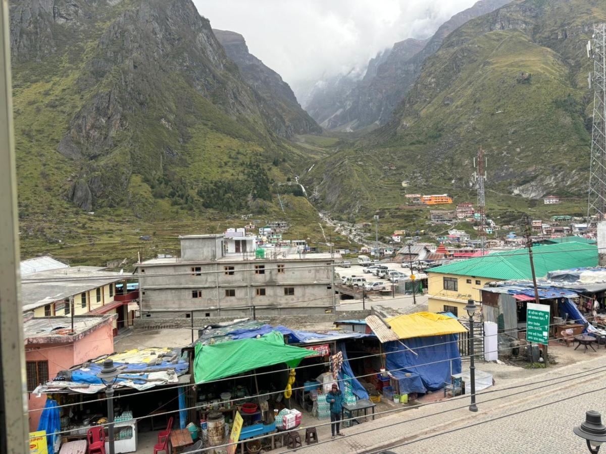 Odyssey Stays Joshimath - Near Narsingh Temple - B&B Joshīmath