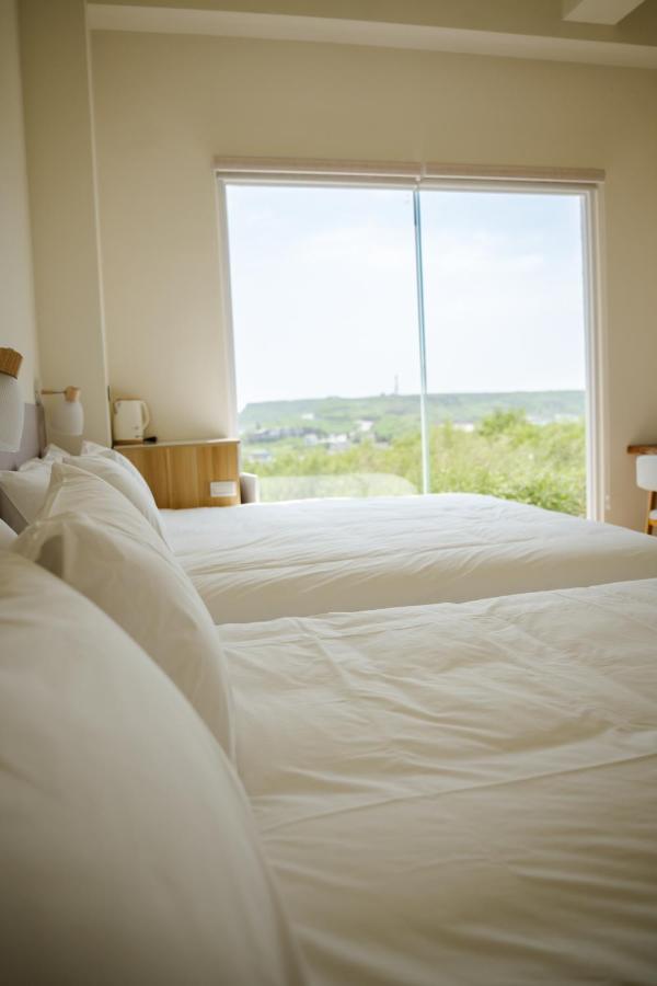 1A Star Room - Quadruple Ocean View Room with Bathtub