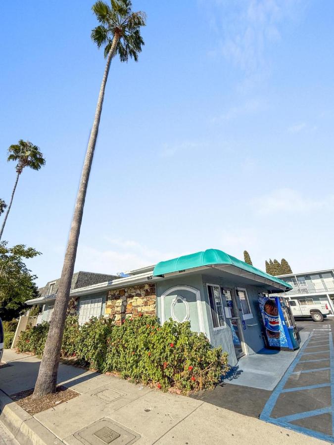 Super 7 Motel - Anaheim Packing District & Disneyland - B&B