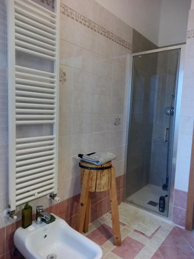 Camera Matrimoniale con Vista Giardino