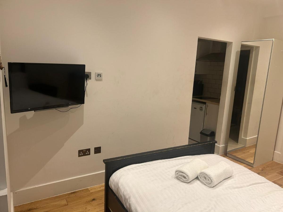Standard Studio