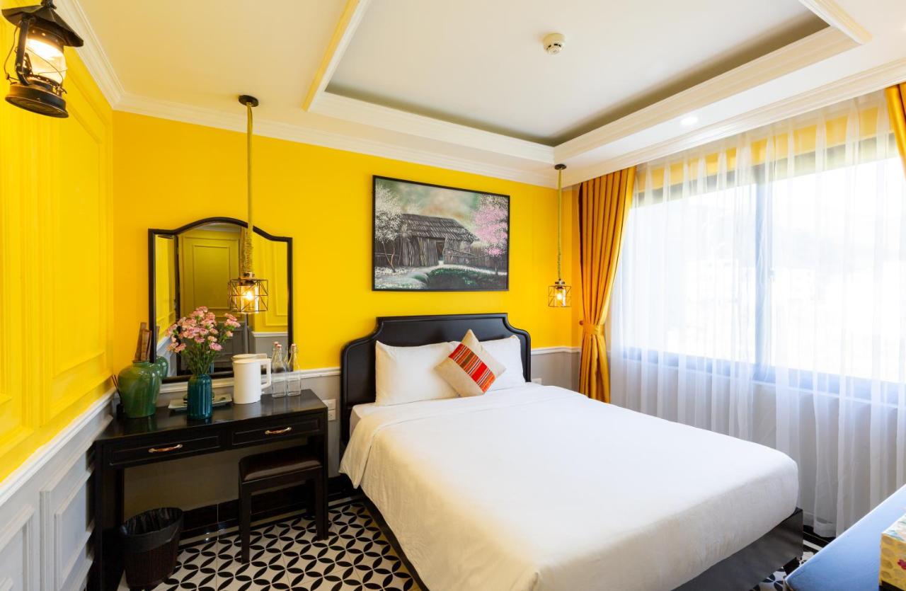 King Room with Mountain View