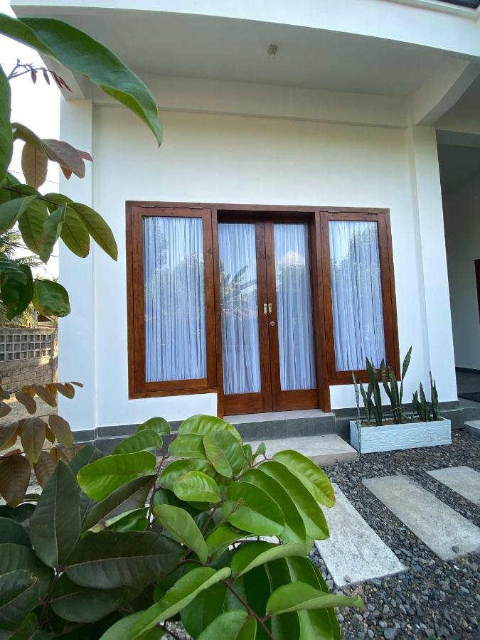 Deluxe Studio