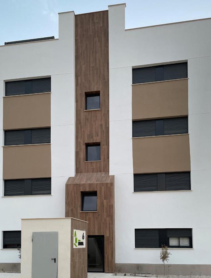 Appartamento con 3 Camere da Letto