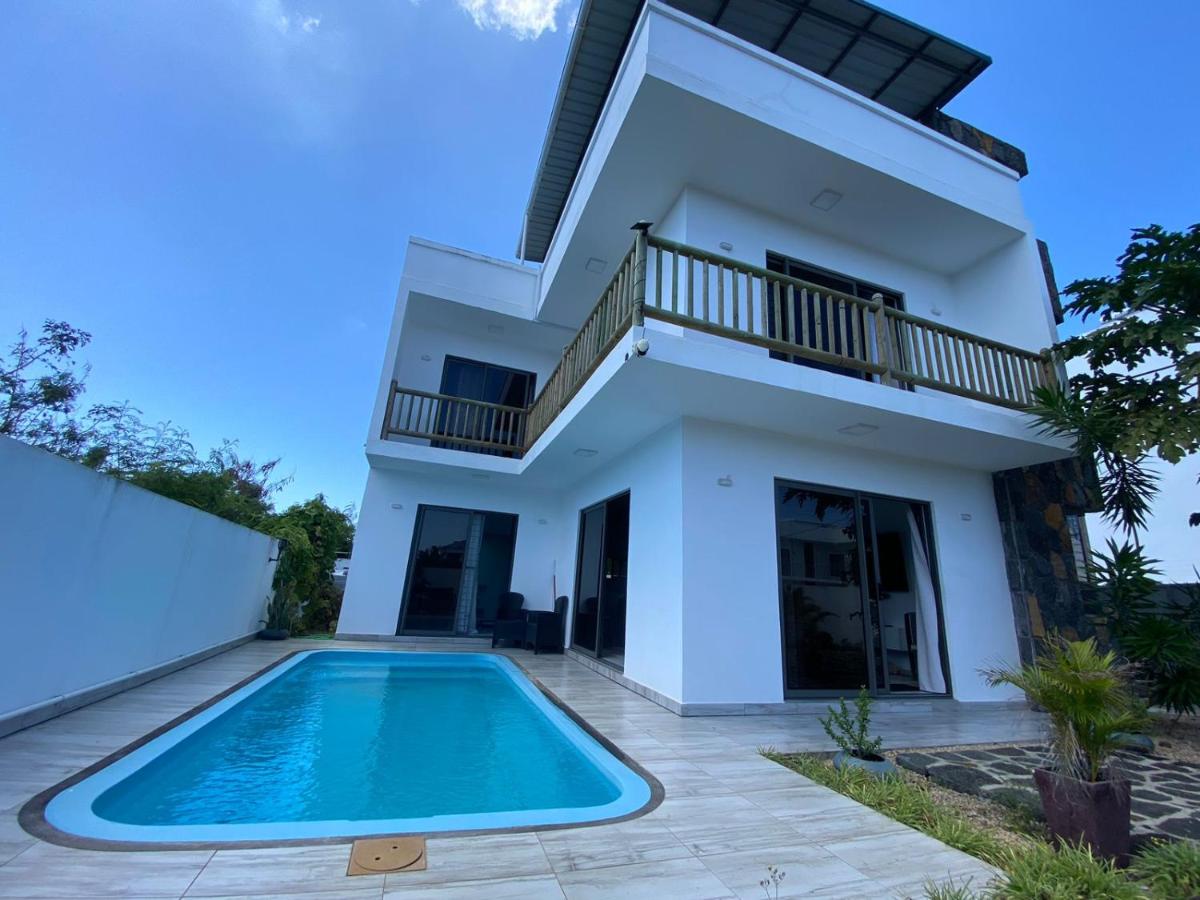 Luxora Villa with Private Pool - B&B