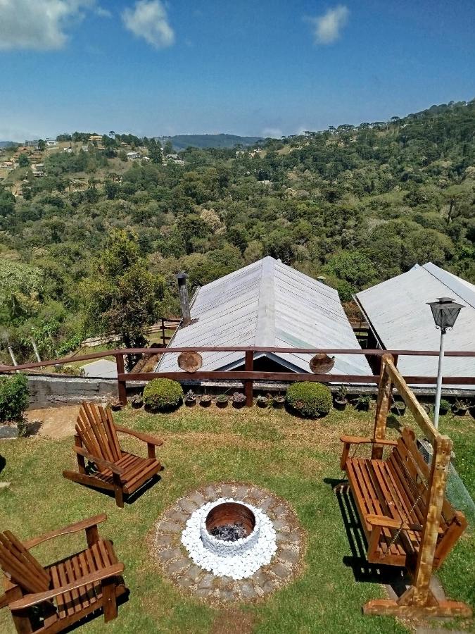 Cabanas la Suisse Brasileira - B&B