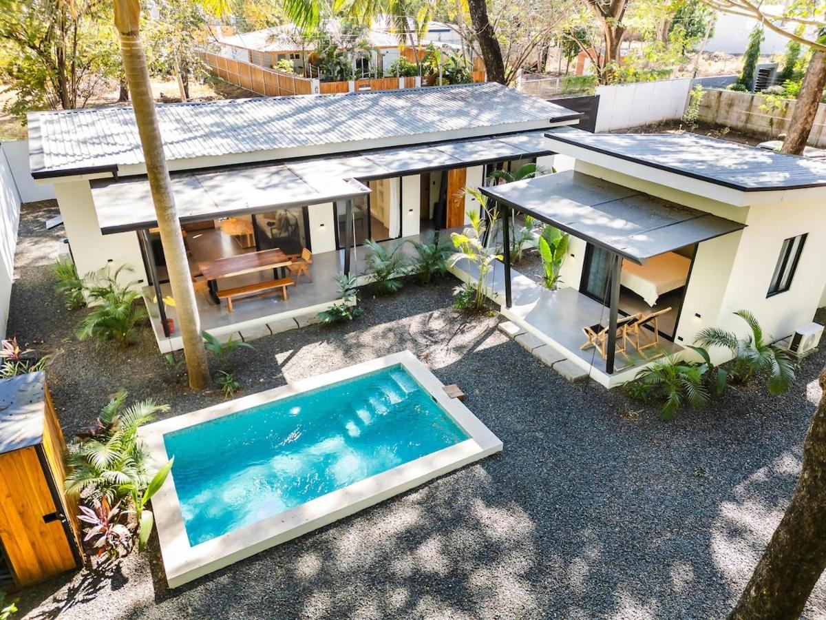 Beach-Walkable Oasis with Pool - B&B Playa Flamingo