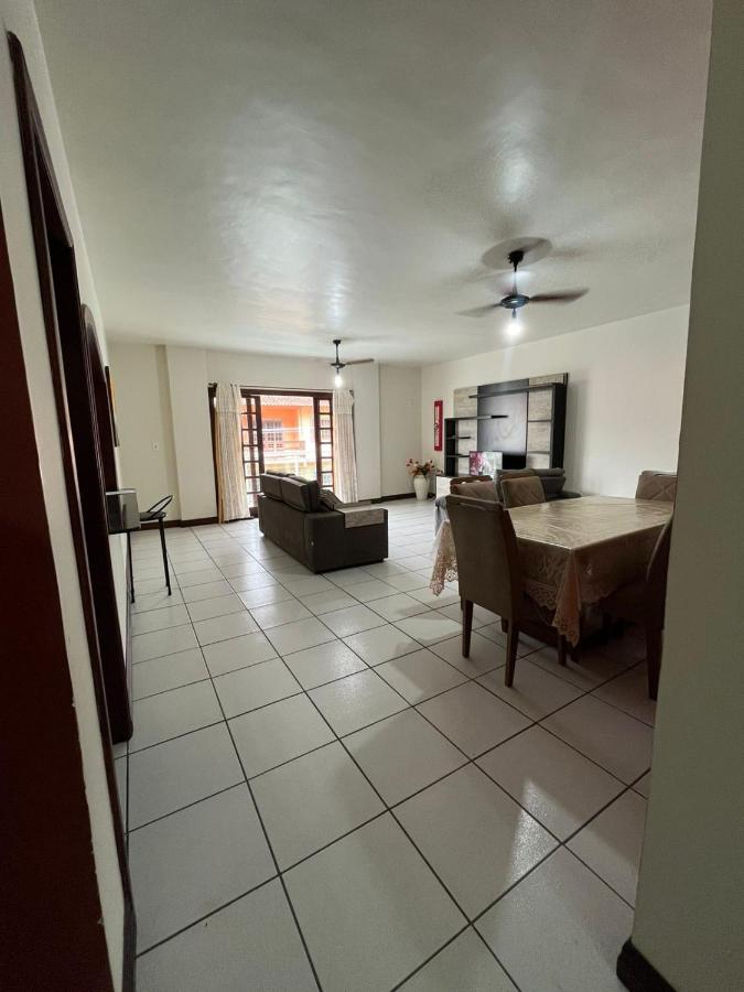 Apartamento amplo, 180m da praia - B&B Angra dos Reis